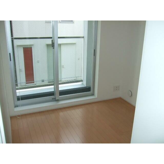 (居間)