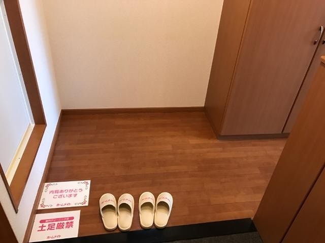 (玄関)