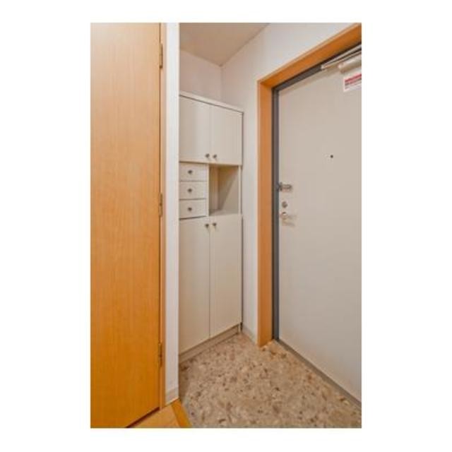 ※写真は同タイプ住戸です。(玄関)