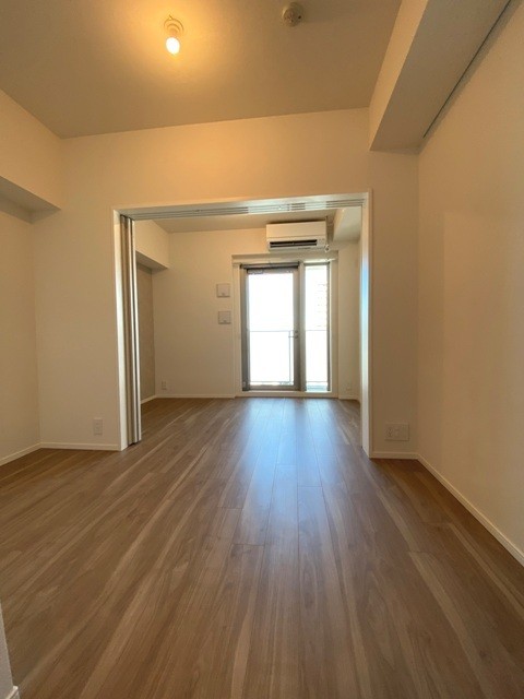 ※写真は同タイプ住戸です。(居間)