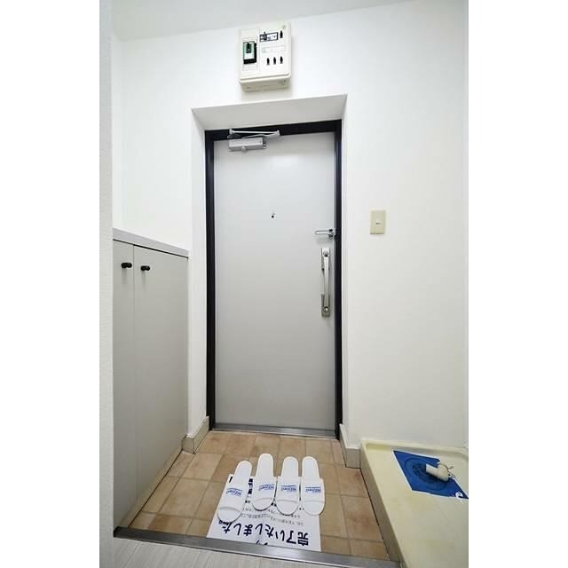 ※同仕様写真含む(玄関)