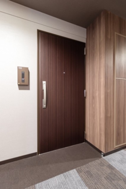 ※写真は同タイプ住戸です。(玄関)