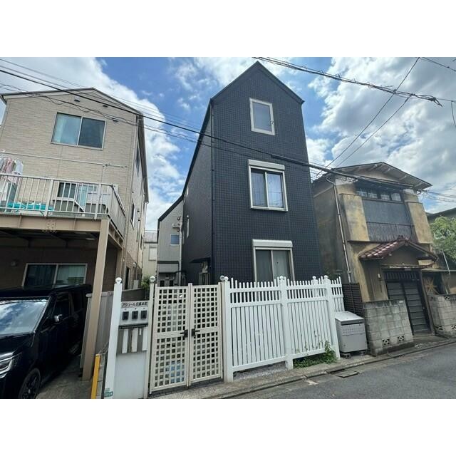 外観（敷地西側から撮影）(外観)