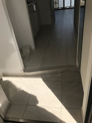 (玄関)