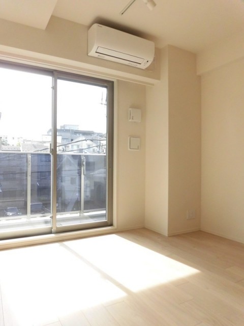 駐輪場（2019.12撮影）(居間)