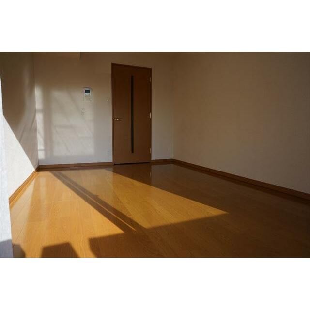 (居間)