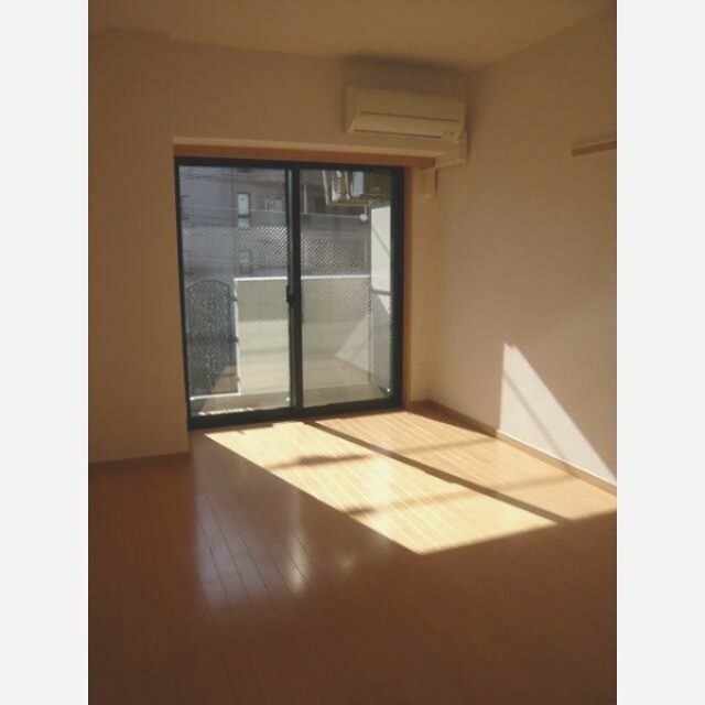 ※同仕様写真含む(居間)