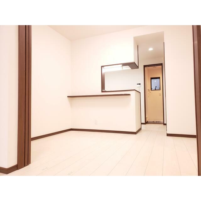 (居間)