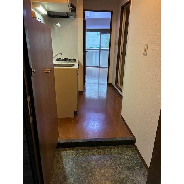 (玄関)