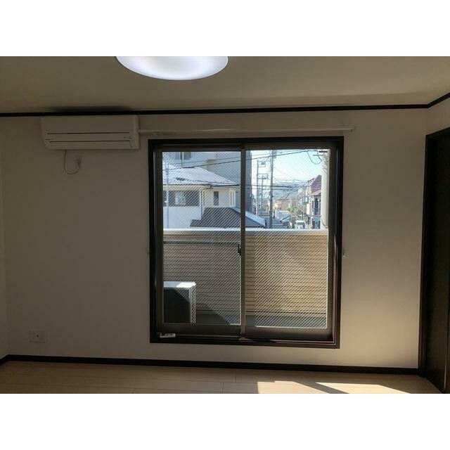 (居間)