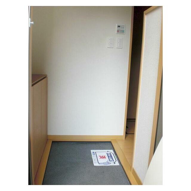 (玄関)