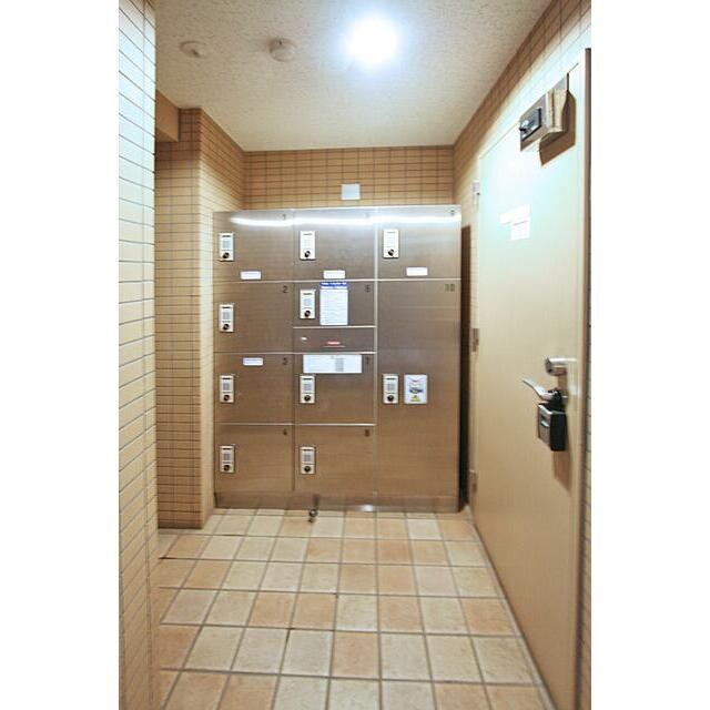 宅配ボックス完備