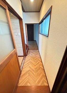(玄関)