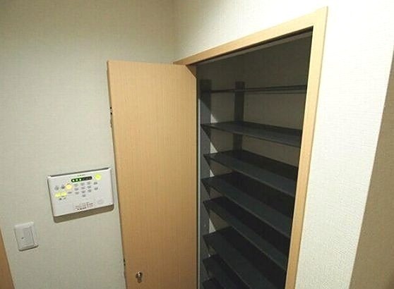 ※別部屋参考写真(玄関)