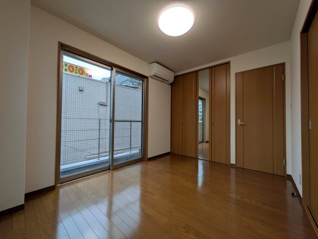(居間)