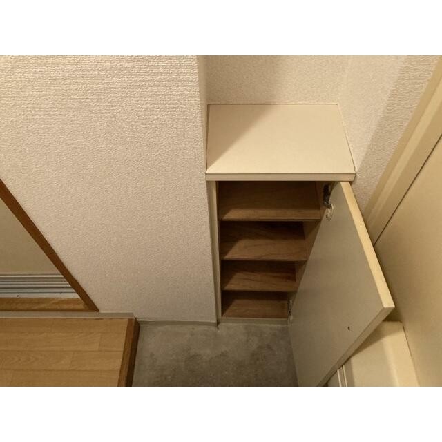 (玄関)
