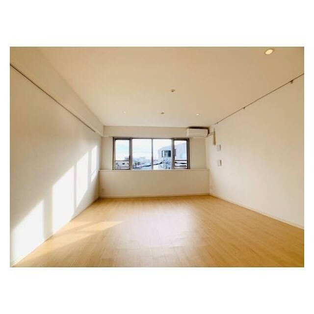 ※同仕様写真(居間)