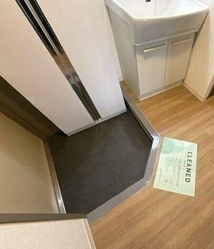 (玄関)