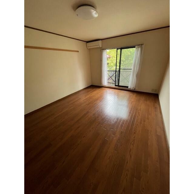 (居間)