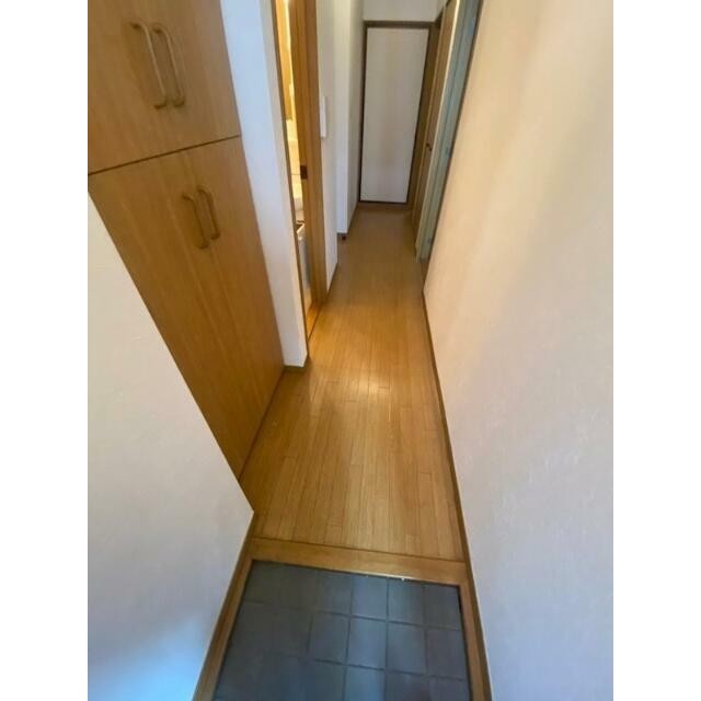 (玄関)