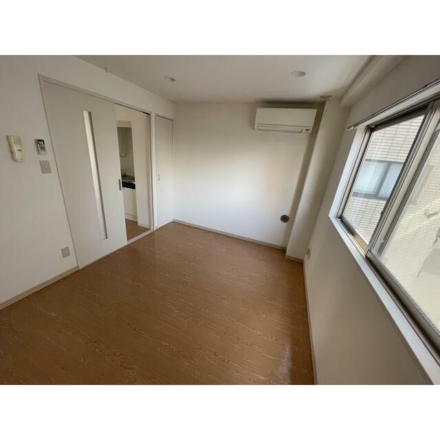 (居間)