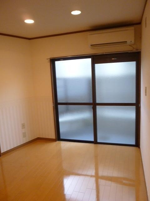 (居間)