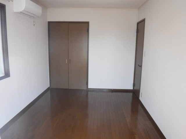 (居間)