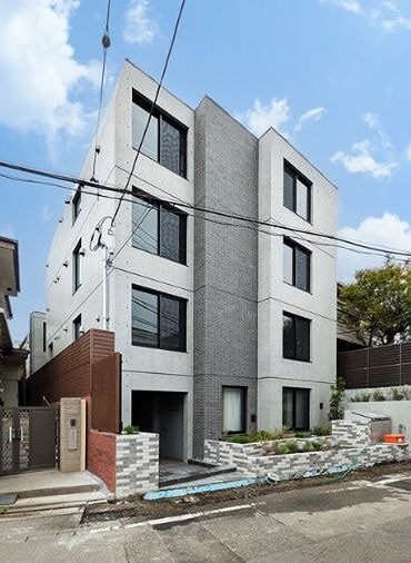 世田谷区下馬２丁目 【賃貸居住】マンション