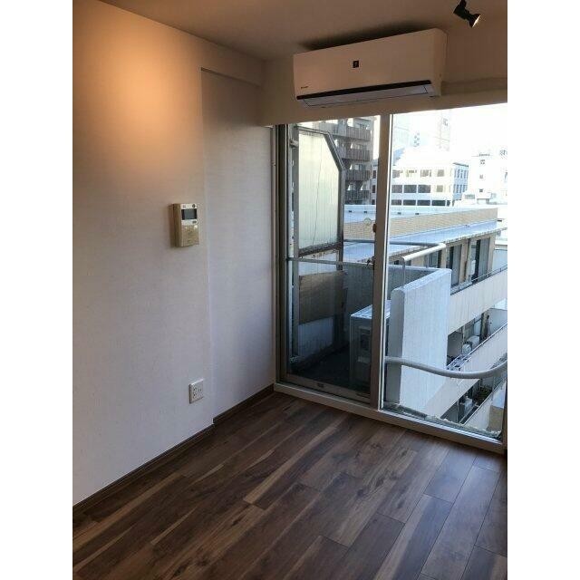 (居間)