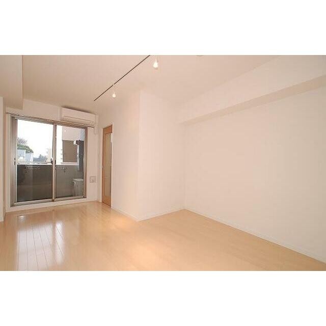 (居間)