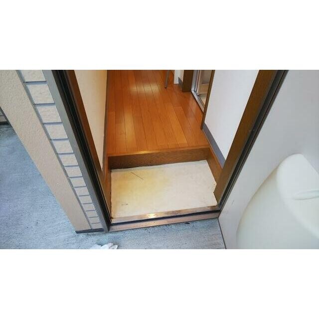 (玄関)