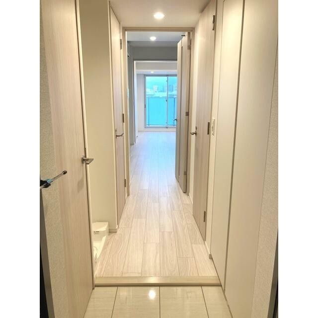 ※写真は同タイプ住戸です。(玄関)