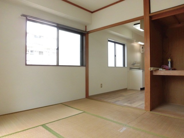 (居間)