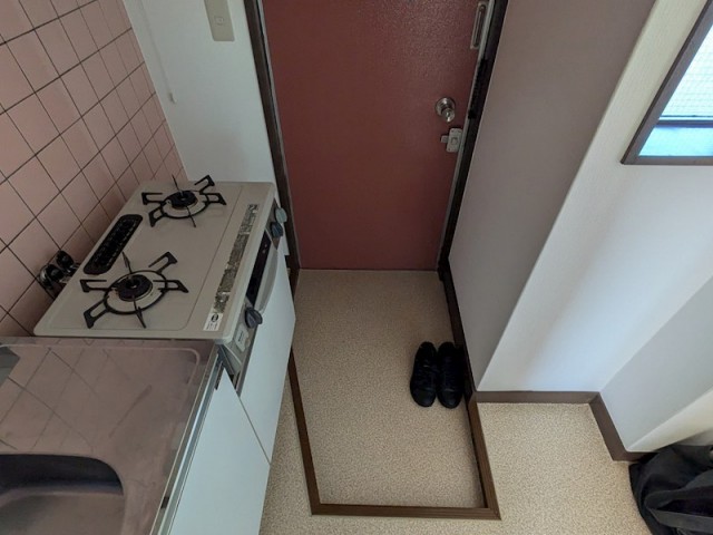 (玄関)
