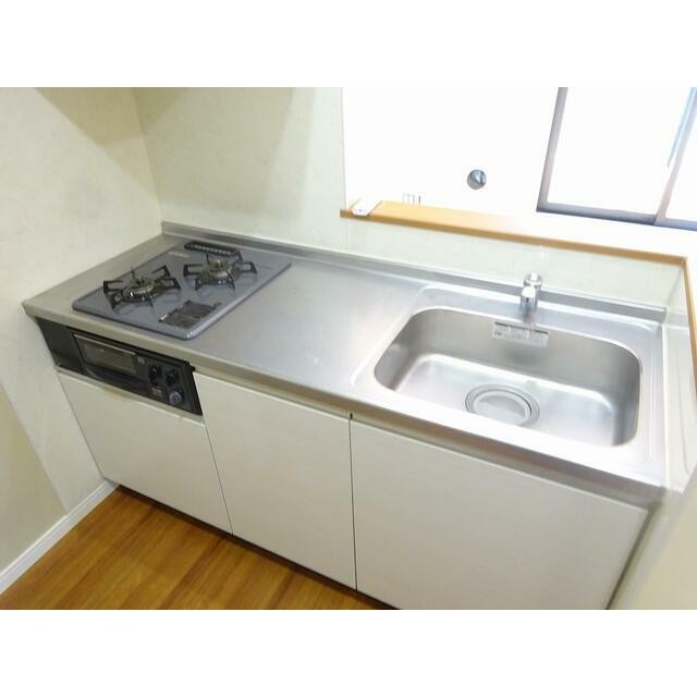 同建物、別部屋の写真を使用しております。(キッチン)