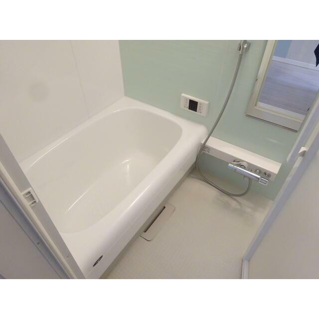 同建物、別部屋の写真を使用しております。(風呂)