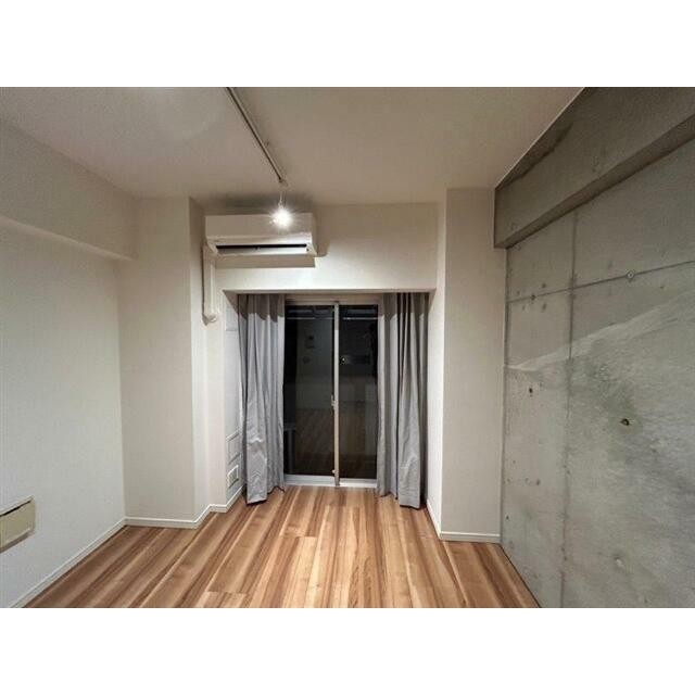 (居間)