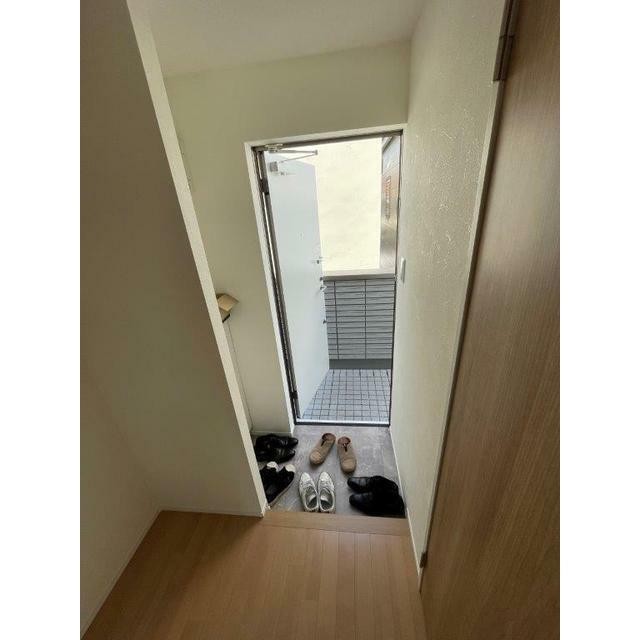 (玄関)