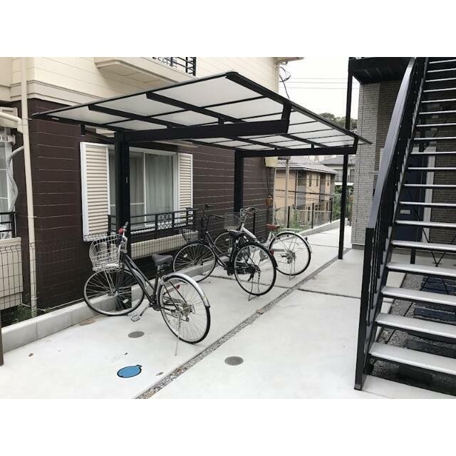 屋根付き駐輪スペース有り