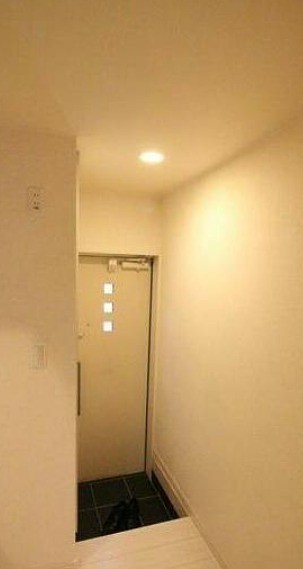 (玄関)