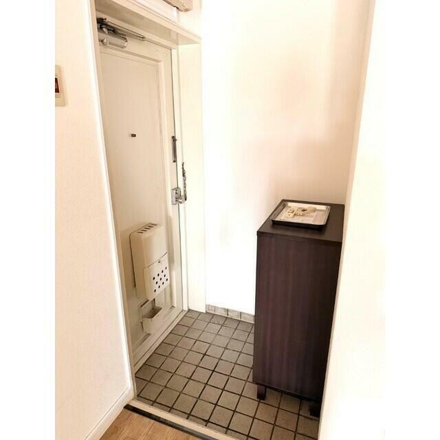 (玄関)