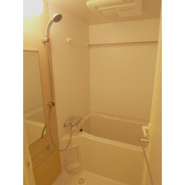 Cタイプ2011年1月撮影 同タイプ1003号室の写真です。(風呂)