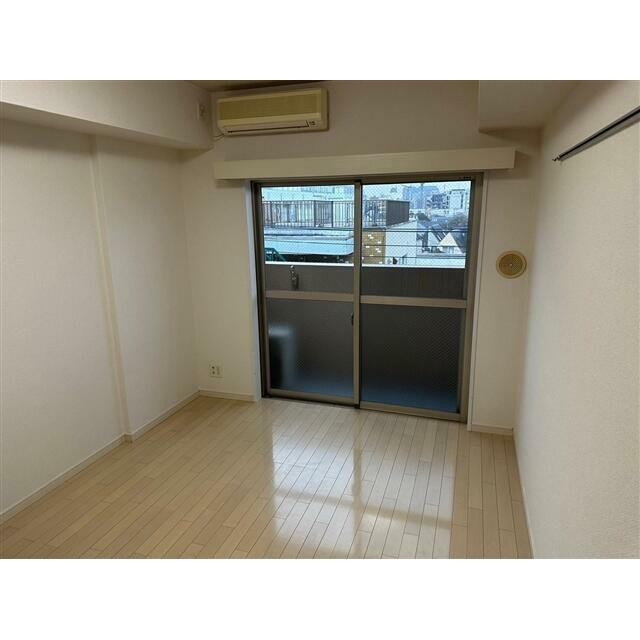 (居間)