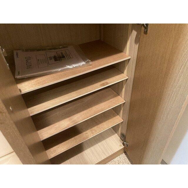 靴入(玄関)