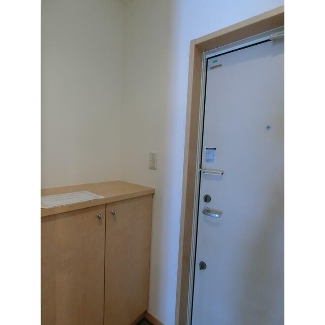 ※同仕様写真含む(玄関)