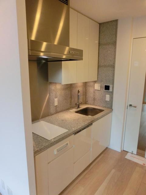 ※写真は同タイプ住戸です。(キッチン)