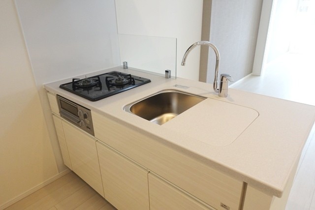 ※写真は同タイプ住戸です。(キッチン)