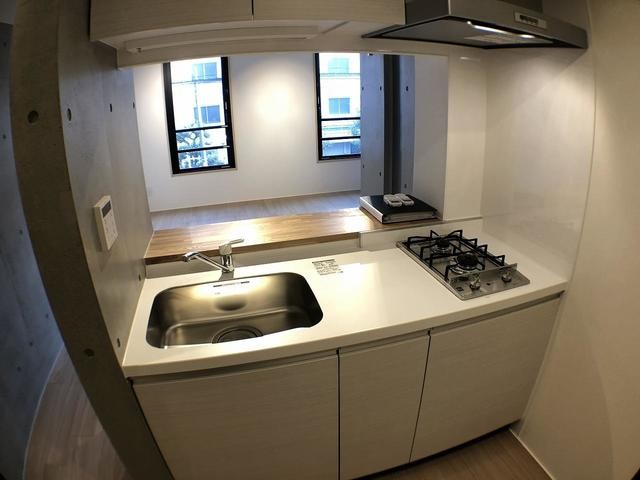 ※写真は同タイプ住戸です。(キッチン)