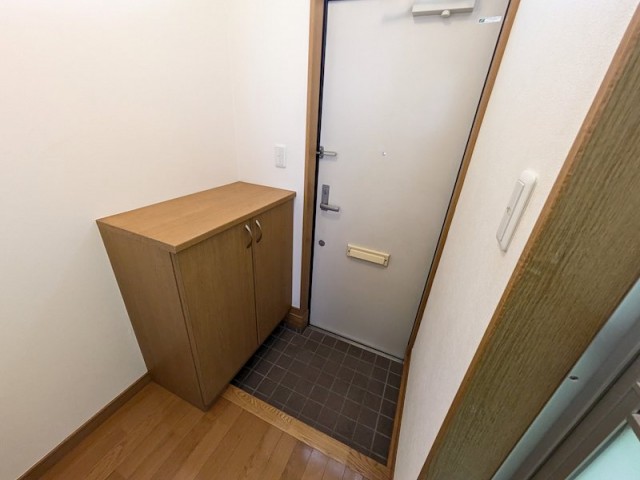 (玄関)
