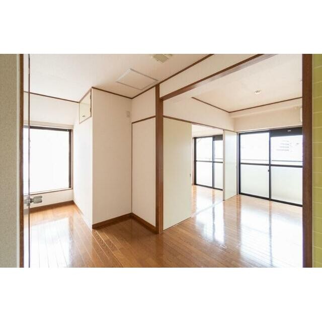 (居間)